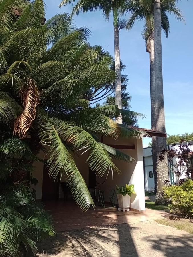 Casa Vista Lago Vitoria Regia Holambra Extérieur photo